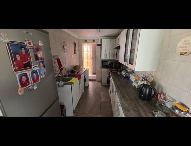 4 BEDROOM HOUSE FOR SALE IN MEYERTON CENTRAL